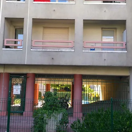 Bel Et Spacieux De 84 M² Avec Parking Tres Proche Du Metro Garibaldi *