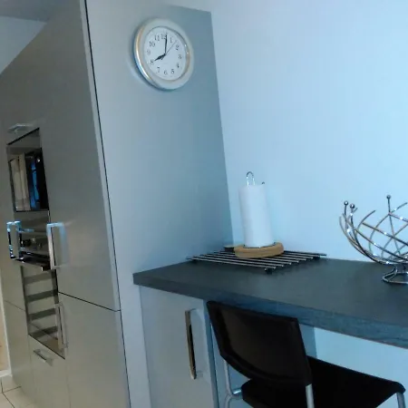 Apartment Bel Et Spacieux De 84 M² Avec Parking Tres Proche Du Metro Garibaldi Lyon