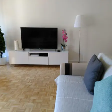 Bel Et Spacieux De 84 M² Avec Parking Tres Proche Du Metro Garibaldi Lyon