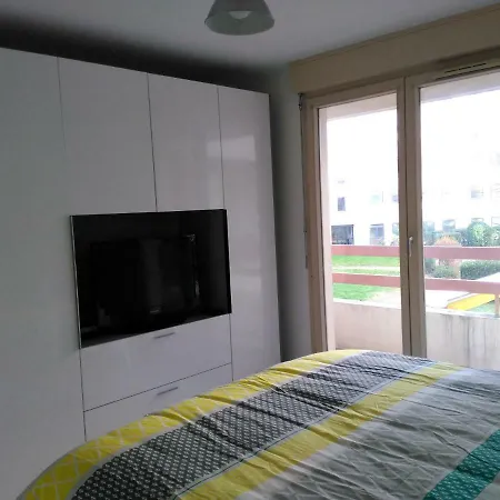 Bel Et Spacieux De 84 M² Avec Parking Tres Proche Du Metro Garibaldi