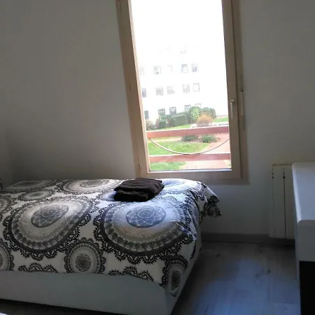 Bel Et Spacieux De 84 M² Avec Parking Tres Proche Du Metro Garibaldi