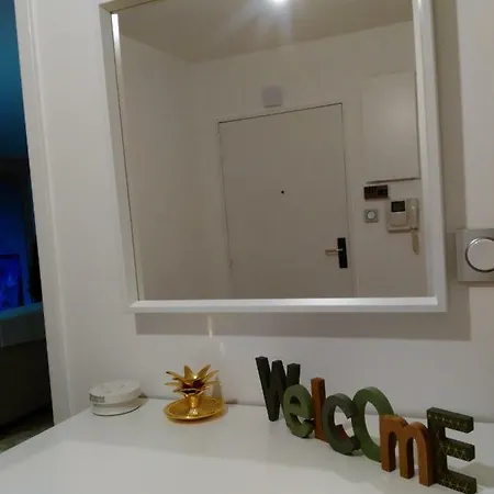 Apartment Bel Et Spacieux De 84 M² Avec Parking Tres Proche Du Metro Garibaldi