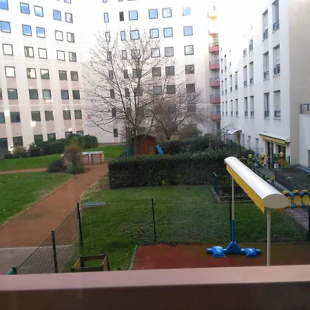 Bel Et Spacieux De 84 M² Avec Parking Très Proche Du Métro Garibaldi