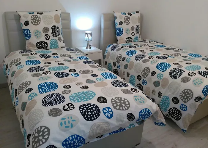 Bel Et Spacieux De 84 M² Avec Parking Tres Proche Du Metro Garibaldi Апартаменты *